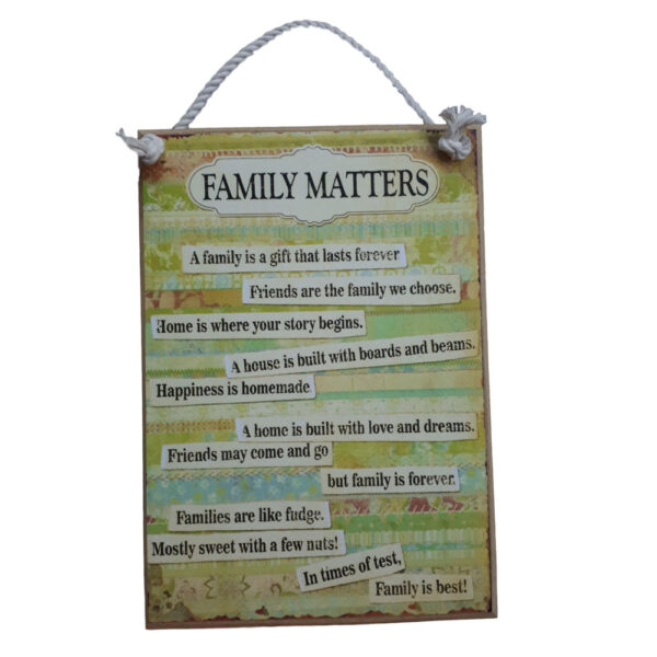 Country Printed Quality Wooden Sign And Hanger Family Matters Plaque New