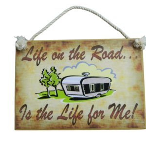 Country Printed Quality Wooden Sign with Hanger LIFE ON THE ROAD CARAVAN Plaque New