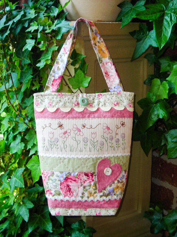 Sally Giblin Rivendale Collection RIC RAC & BLOOMS Sewing Quilting BAG Pattern