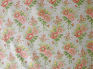 Quilting Patchwork Sewing Fabric GENTLE GARDEN FLORAL GREY 50x55cm FQ NEW