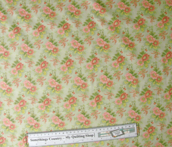 Quilting Patchwork Sewing Fabric GENTLE GARDEN FLORAL GREEN 50x55cm FQ NEW