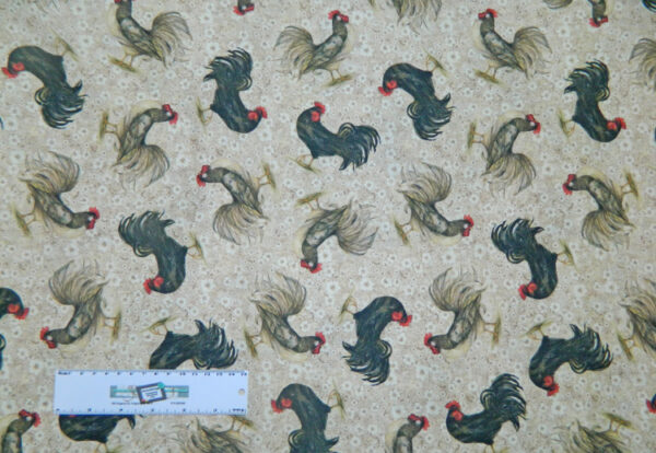 Quilting Patchwork Sewing Fabric CREAM WITH ROOSTERS Cotton 50x55cmFQ NEW Freepost