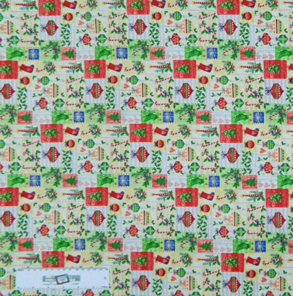 Quilting Patchwork Sewing Fabric CHRISTMAS ORNAMENTS 50x55cm FQ NEW Material