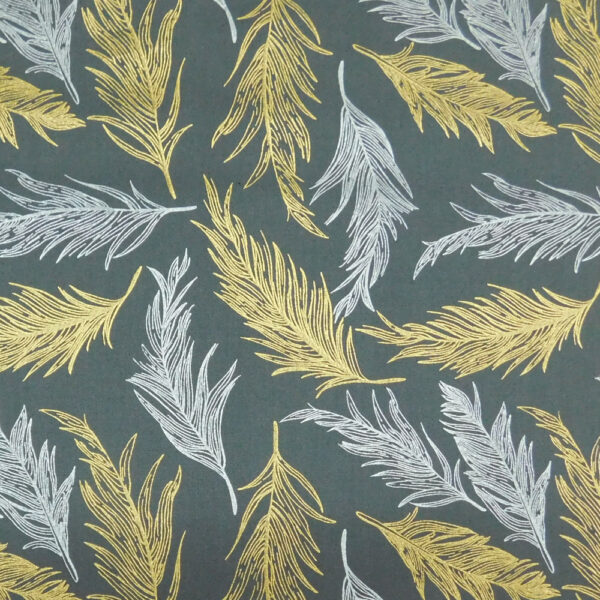 Patchwork Quilting Sewing Fabric GREY WITH METALLIC FEATHERS 50x55cm FQ New
