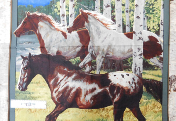 Patchwork Quilting Sewing Fabric HORSES IN THE WOODS Panel 90x110cm New
