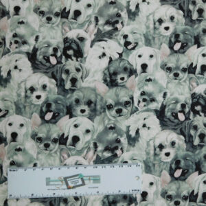 Patchwork Quilting Sewing Fabric MY PET FAMILY DOGS 50x55cm FQ New