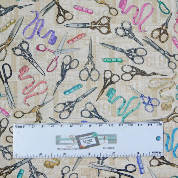 Quilting Patchwork Sewing Fabric TAILOR MADE SCISSORS 50x55cm FQ New