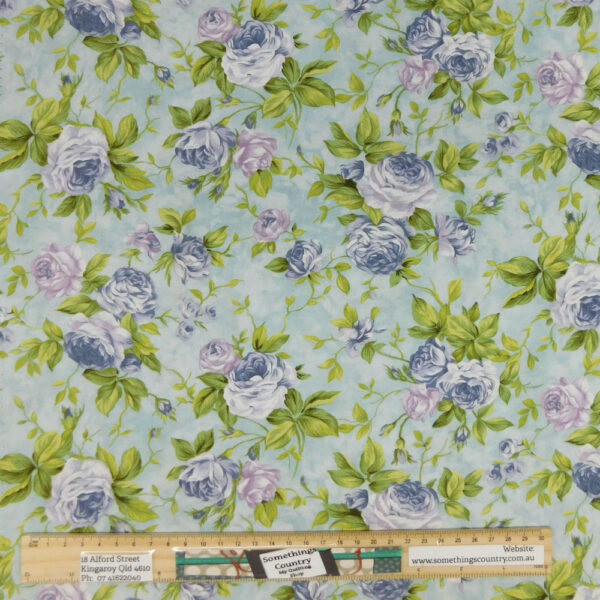 Patchwork Quilting Sewing Fabric BLUE PURPLE ROSES 50x55cm FQ New