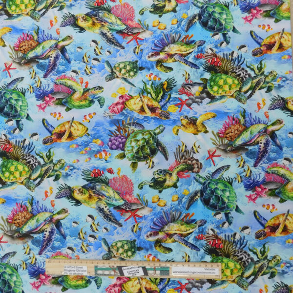Quilting Sewing Fabric REEF SEA TURTLES LIGHT Allover Material 50x55cm FQ