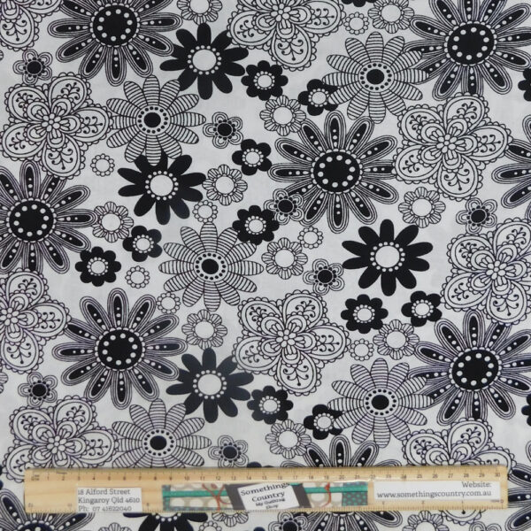 Quilting Patchwork Sewing Fabric White Black Funky Flowers 50x55cm FQ