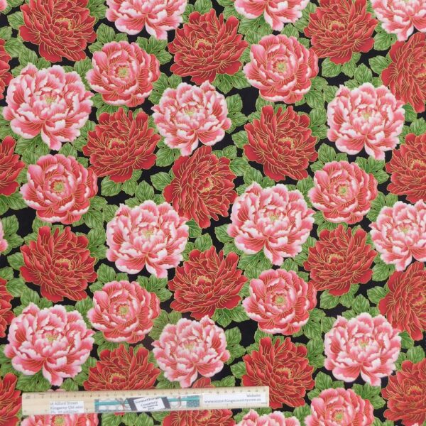 Quilting Patchwork Sewing Fabric Large Pink Red Flowers 50x55cm FQ