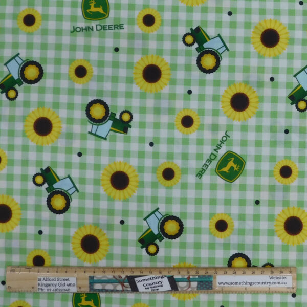 Quilting Patchwork Fabric John Deere Tractors Green Gingham Check 50x55cm FQ