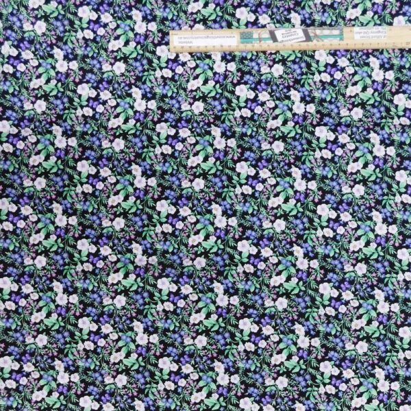Quilting Patchwork Fabric Forget Me Knots Allover 50x55cm FQ