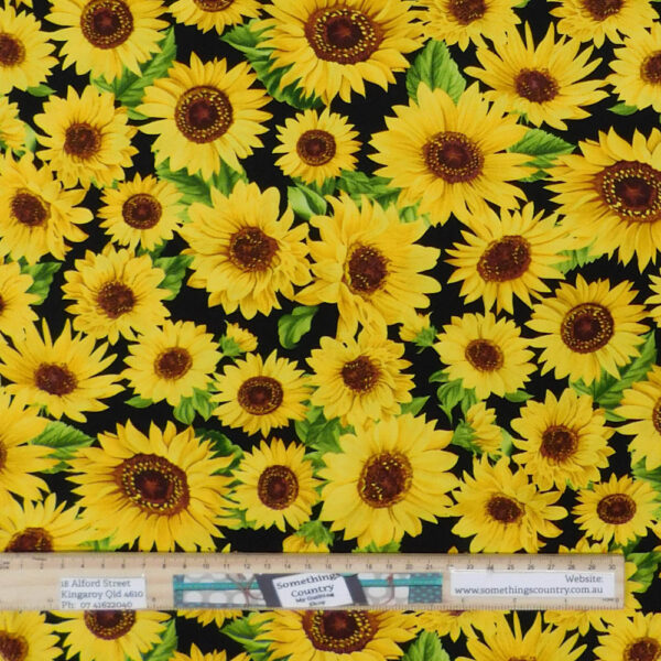 Quilting Patchwork Sewing Fabric Sunflower Garden Black 50x55cm FQ