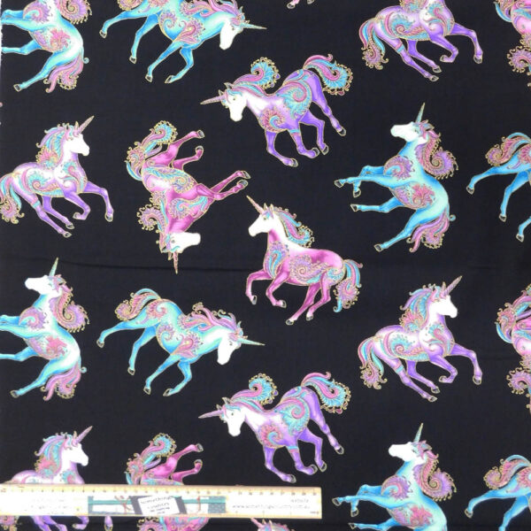 Quilting Patchwork Fabric Believe in Unicorns Allover 50x55cm FQ