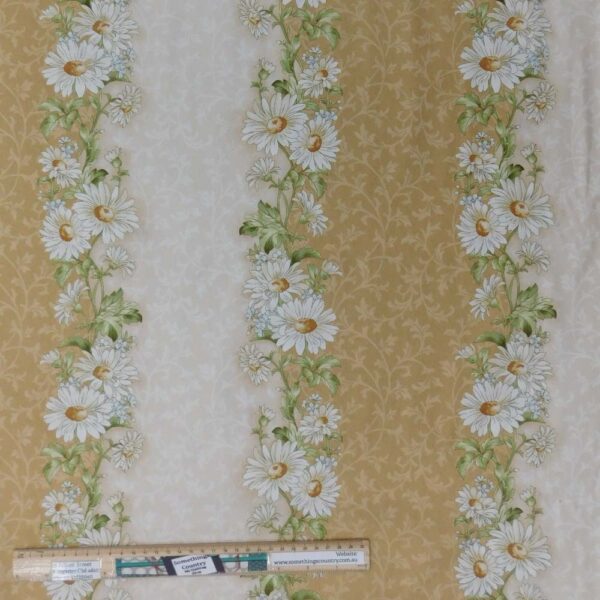 Quilting Patchwork Sewing Fabric Fawn Daisy Border 50x55cm FQ