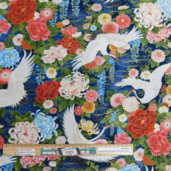 Patchwork Quilting Sewing Fabric Japanese Crane in Flight 50x55cm FQ