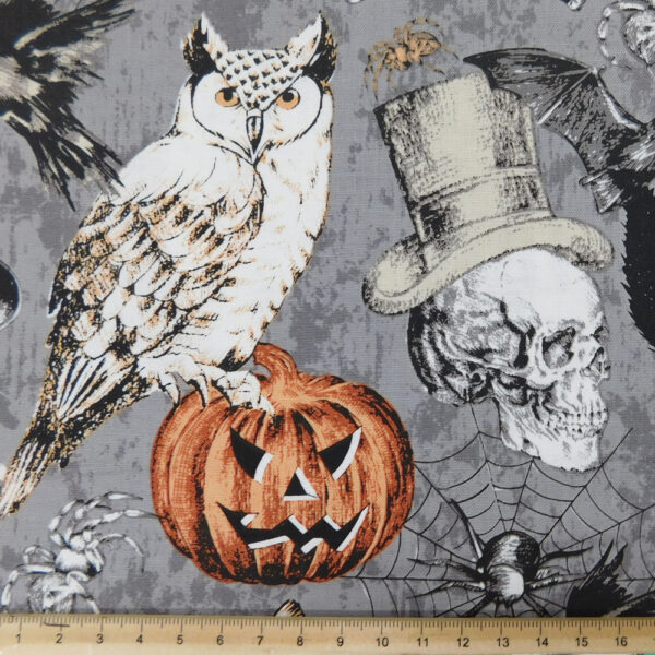 Quilting Patchwork Sewing Fabric Scary Halloween 50x55cm FQ