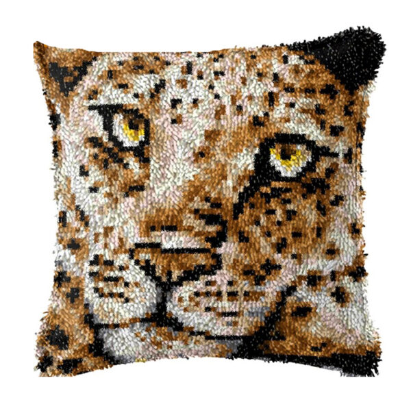 Crafting Kit Leopard Latch Hook with Cushion Hook and Threads