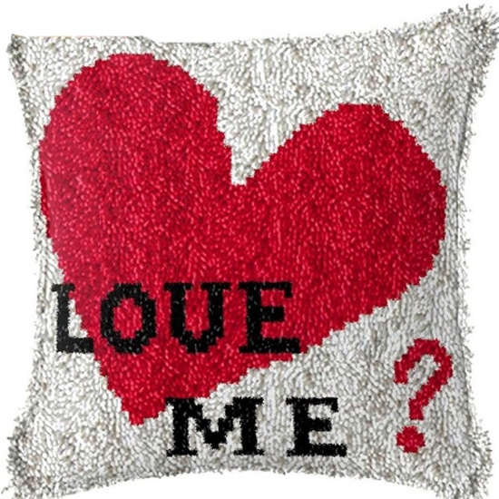 Crafting Kit Love Me Heart Latch Hook with Cushion Hook and Threads