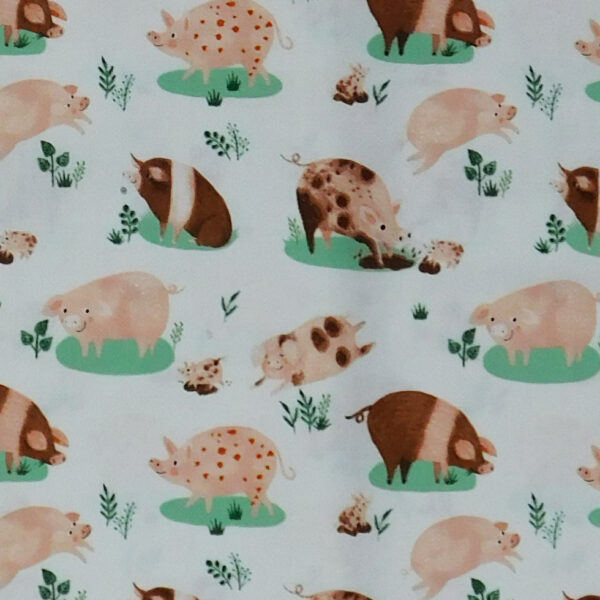 Quilting Patchwork Sewing Fabric Dale Farm Pigs 50x55cm FQ