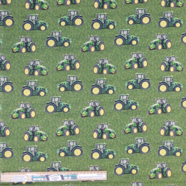 Quilting Patchwork Sewing Fabric John Deere Tractor Grass 50x55cm FQ