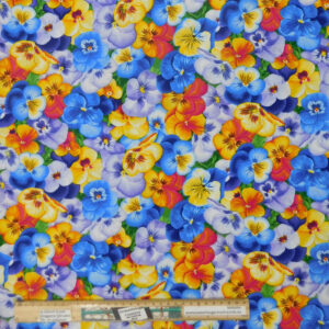 Patchwork Quilting Sewing Fabric Pansy Floral 50x55cm FQ