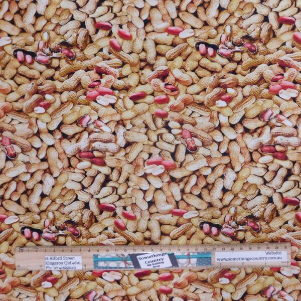 Patchwork Quilting Sewing Fabric Peanuts Allover 50x55cm FQ