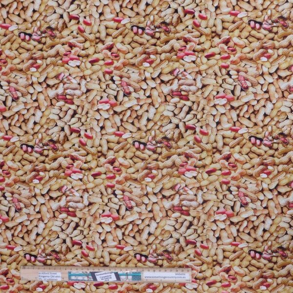 Patchwork Quilting Sewing Fabric Peanuts Allover 50x55cm FQ