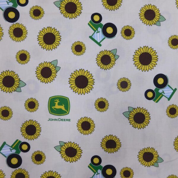 Patchwork Quilting Sewing Fabric John Deere Tractor Sunflowers 50x55cm FQ