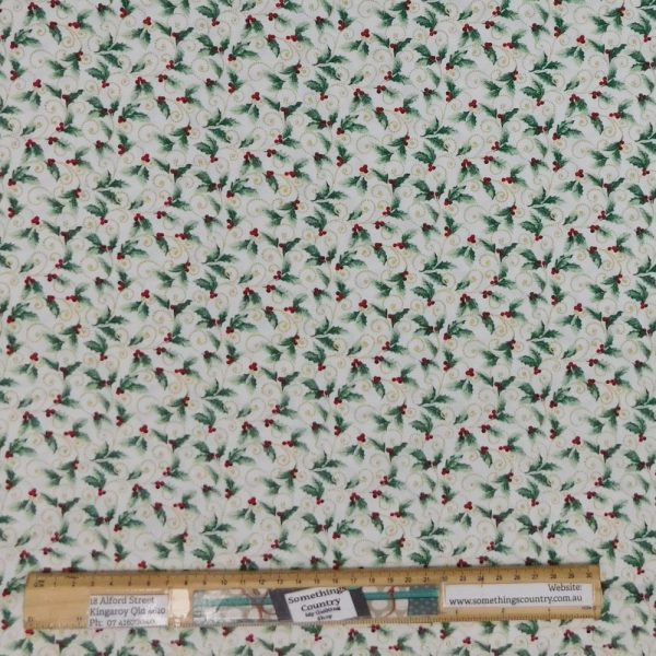 Patchwork Quilting Sewing Fabric Festive Christmas Holly 50x55cm FQ