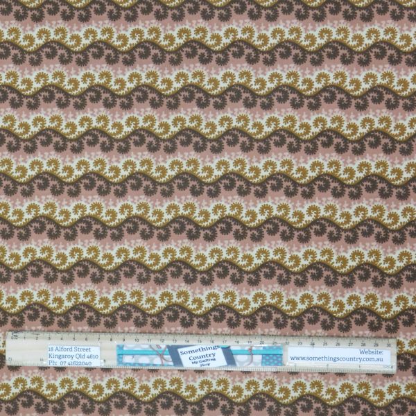 Quilting Patchwork Cotton Sewing Fabric Windermere Repro Pink 1 Meter