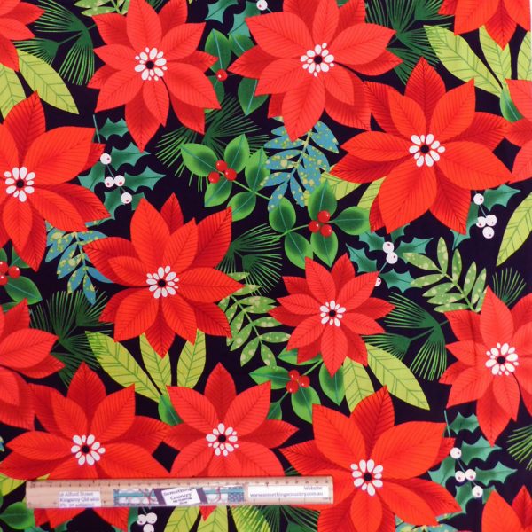 Patchwork Quilting Sewing Fabric Christmas Poinsettias Large 50x55cm FQ