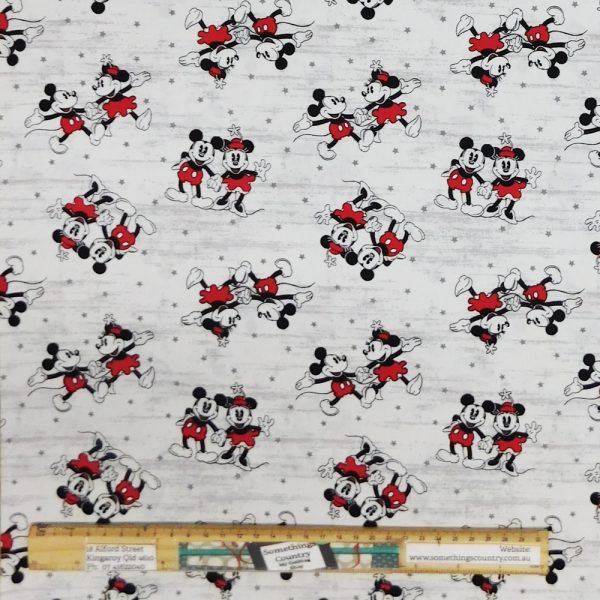 Patchwork Quilting Sewing Fabric Mickey Mouse Minnie Allover 50x55cm FQ