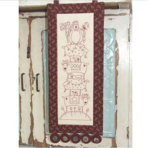 The Birdhouse Designs Sewing Deck The Halls Wallhanging Pattern