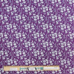 Patchwork Quilting Sewing Fabric Purple Place Floral 50x55cm FQ