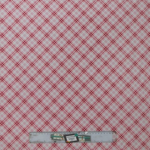 Quilting Patchwork Fabric Bouquet of Roses Pink Check 50x55cm FQ