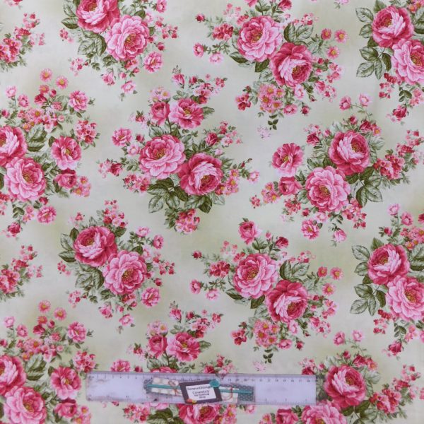 Quilting Patchwork Fabric Bouquet of Roses Sage Large 50x55cm FQ