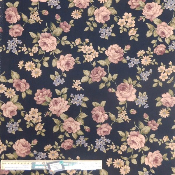 Quilting Patchwork Sewing Fabric Pretty Florals Black 50x55cm FQ