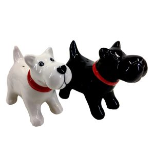 Collectable Novelty Kitchen Scottish Terrier Dogs Salt and Pepper Set