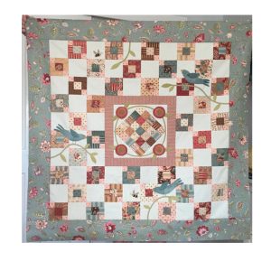 The Birdhouse Designs Sewing Birds n Bees Quilt Pattern