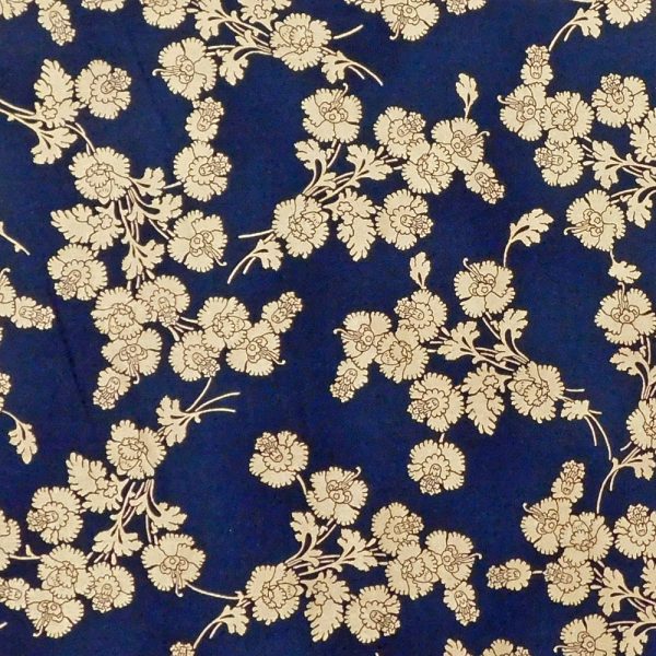 Quilting Patchwork Sewing Fabric Black Gold Floral 50x55cm FQ