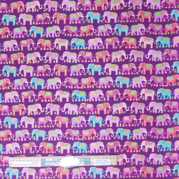 Quilting Patchwork Sewing Fabric Pink Elephants 50x55cm FQ