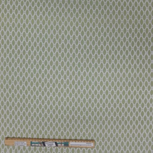 Quilting Patchwork Sewing Fabric Green Arcs 50x55cm FQ