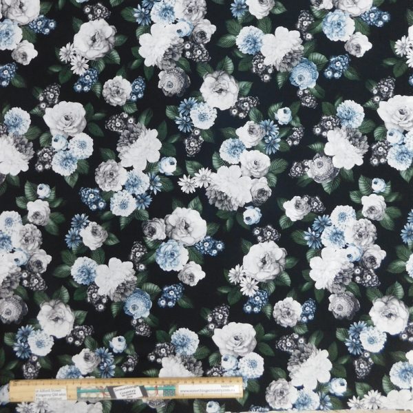 Quilting Patchwork Sewing Fabric Ice Blooms 50x55cm FQ