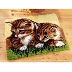 Crafting Kit Latch Hook Kittens Canvas Floor Mat and Threads