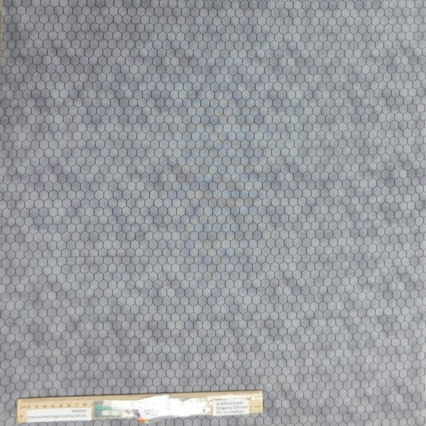 Patchwork Quilting Sewing Fabric Grey Black Chicken Wire 50x55cm FQ