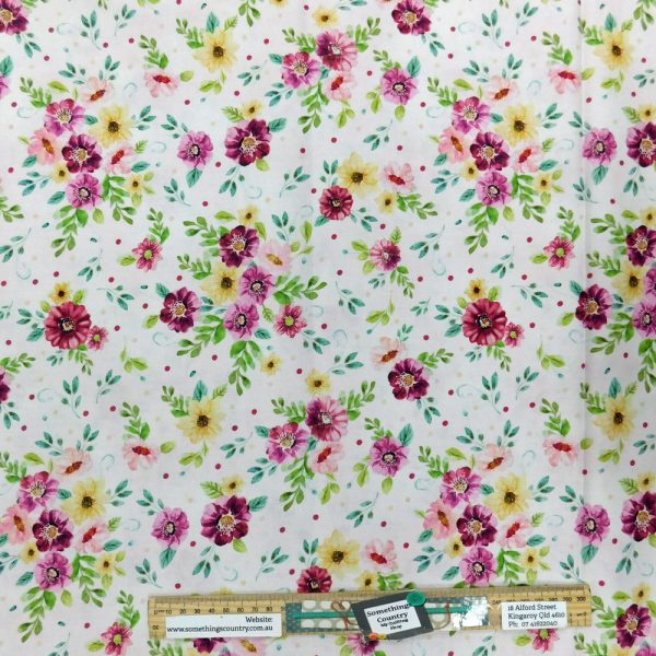 Patchwork Quilting Sewing Fabric Sew in Love Floral 50x55cm FQ
