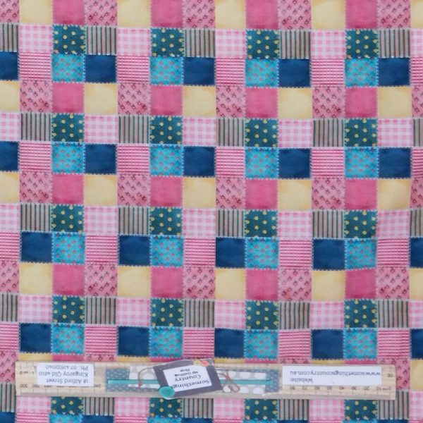 Patchwork Quilting Sewing Fabric Shop Hop Quilt 50x55cm FQ