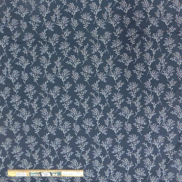 Quilting Patchwork Sewing Fabric Ring Roses Baby Breath Charcoal 50x150cm